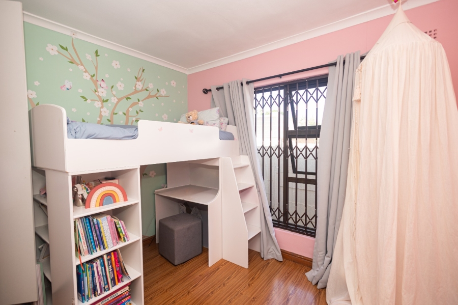 To Let 5 Bedroom Property for Rent in De Bron Western Cape